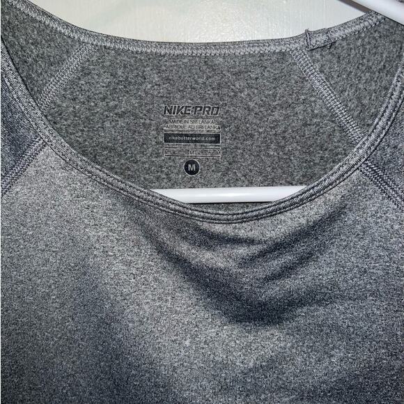 Nike Pro womens gray long sleeve fleece top size M - Picture 4 of 6